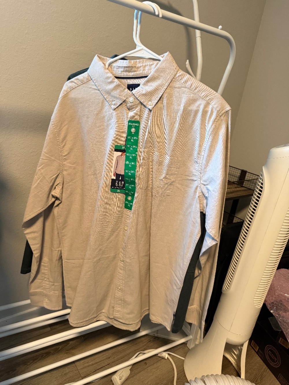 Gap shirt